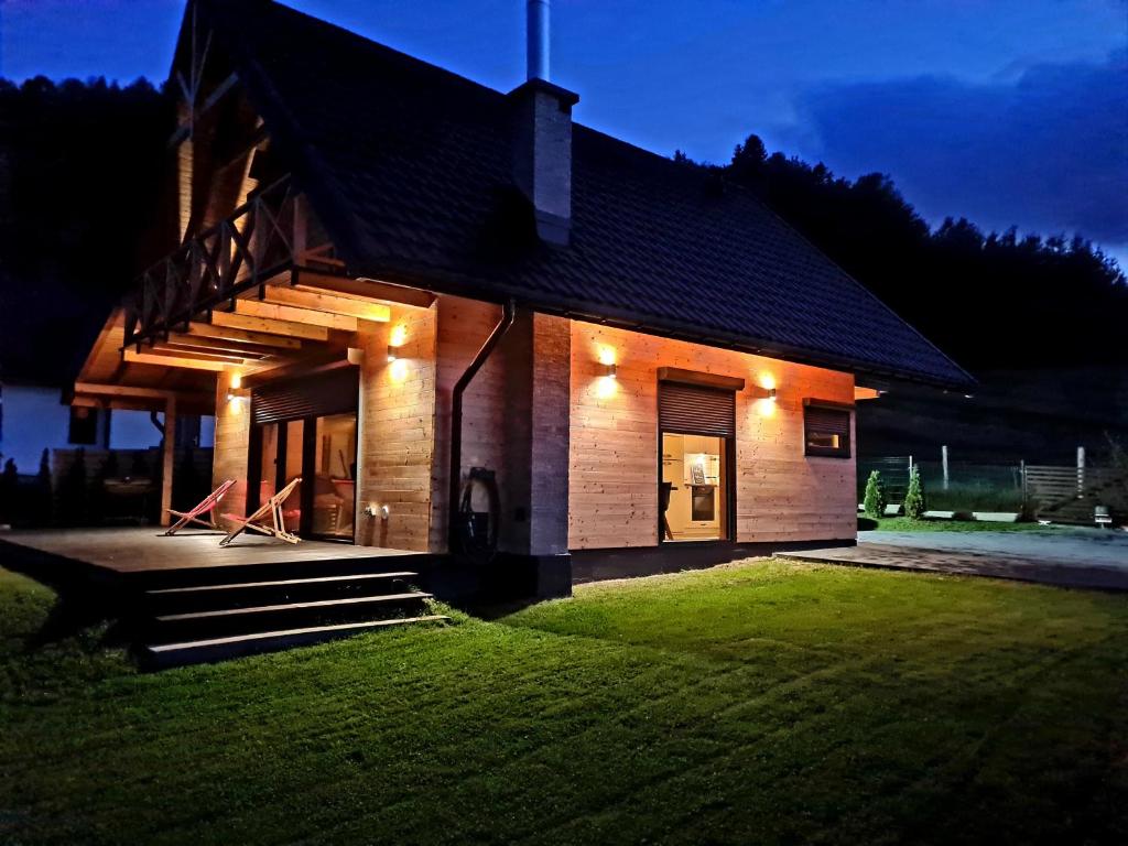 Budova, v ktorej sa dovolenkový dom nachádza
