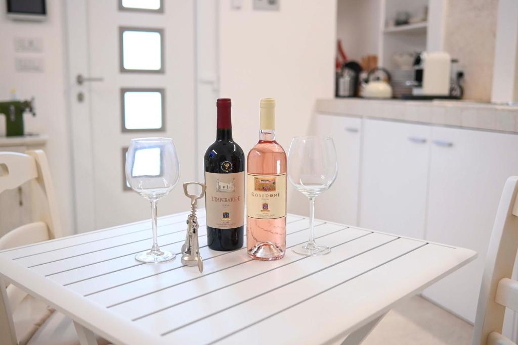 Pietra Bianca Luxury Suite Ostuni italokat is kínál