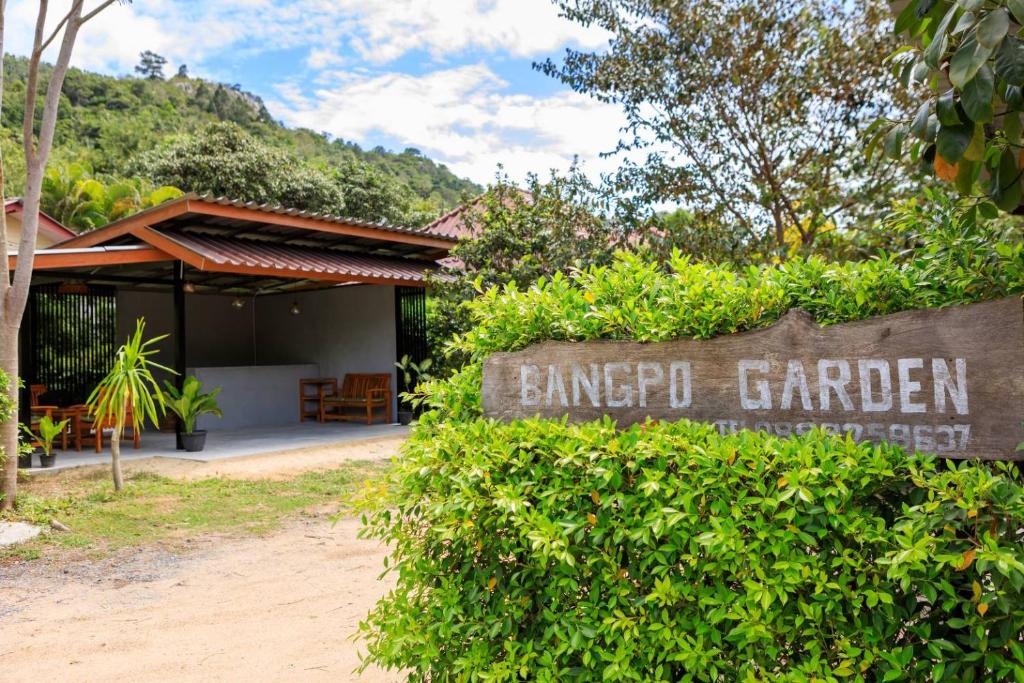 Bang Po Garden Room