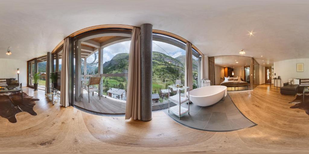 Matterhorn Roof Suite with Matterhorn View House A