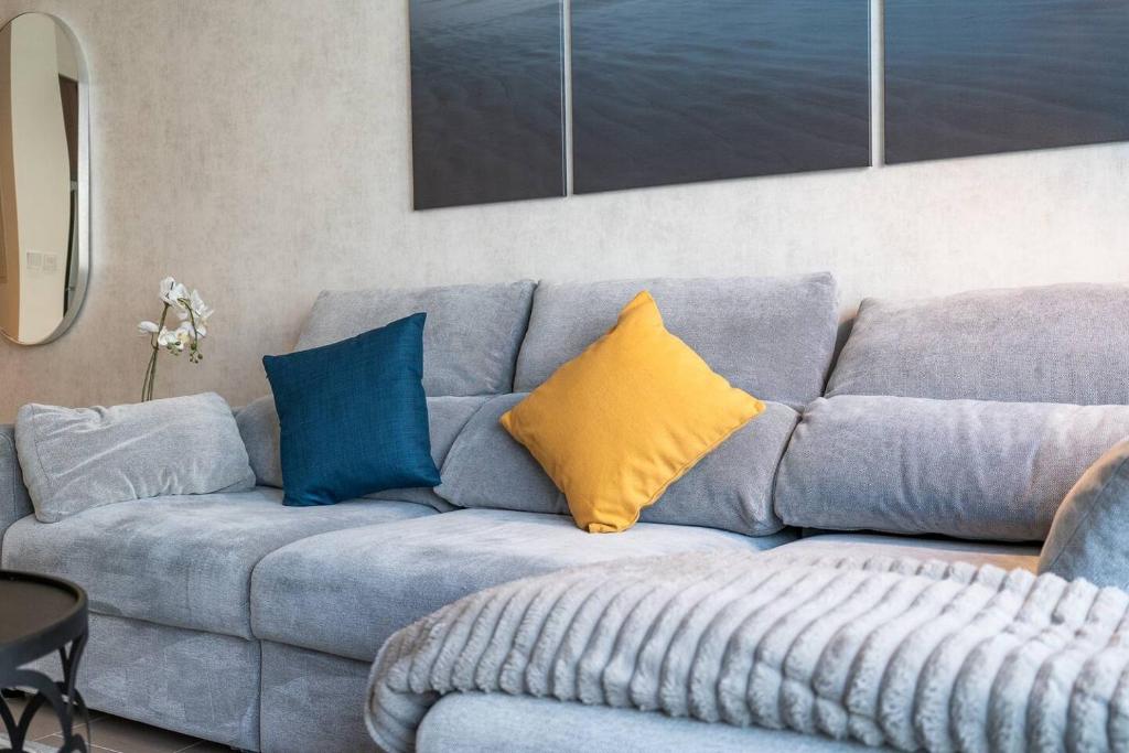 Fotografie z fotogalerie ubytování Stylish 1-bed perfect for 3 v Dubaji
