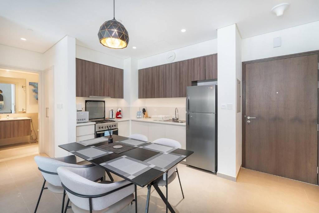 Fotografie z fotogalerie ubytování Stylish 1-bed perfect for 3 v Dubaji