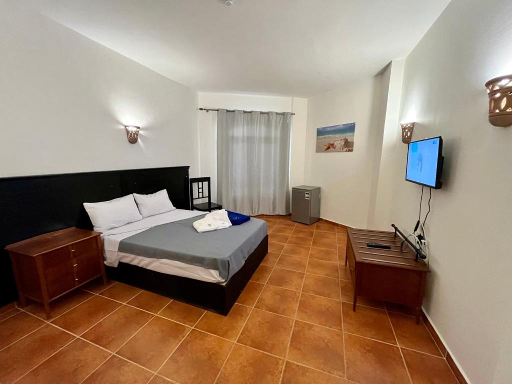 Deep Ashri Star House Hotel