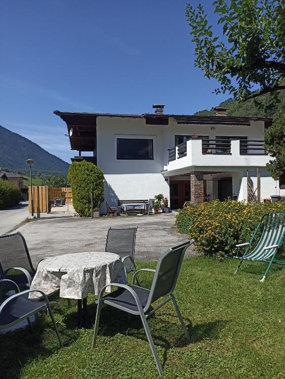 Výhľad na hory alebo výhľad na hory priamo z apartmánu