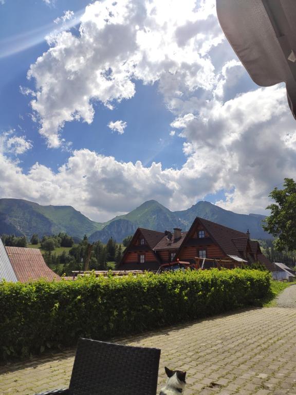A general mountain view or a mountain view taken from the homestay