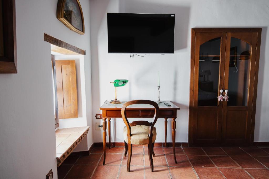 Masia Can Viver - Olive oil tourism B&B - Camera Quadrupla Classica