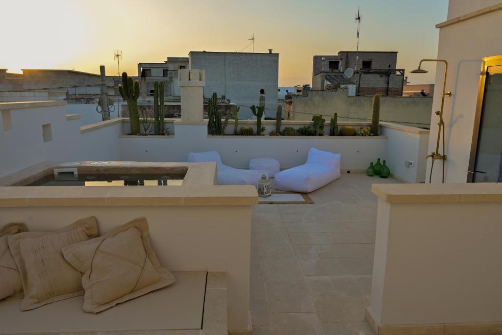 Balkón nebo terasa v ubytování Jrooms - Apulian Home