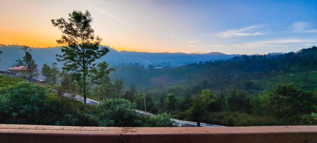 Ghar - Homestay, Where Family Lives Together - Budget Double Room