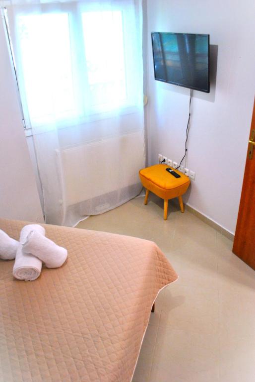 Penny's luxury city apartment - 14