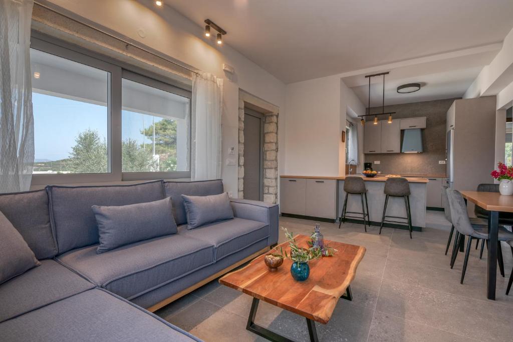 Gramvousa's Hidden Gem, Áyios Yeóryios (updated prices 2025)