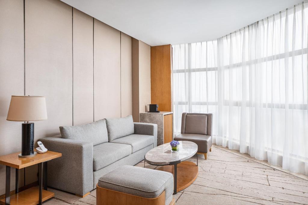 Posezení v ubytování Four Points by Sheraton Shanghai, Kangqiao