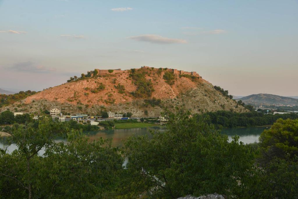 Village of Peace - House 26 - Imazhi 6
