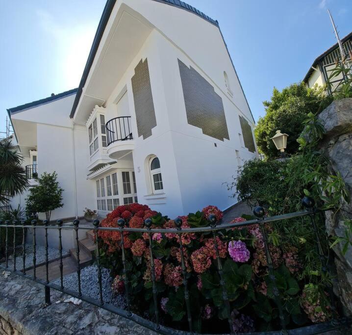 Fotografie z fotogalerie ubytování Rosa de Ciudad. Chalet céntrico con mucha intimidad v destinaci Santander