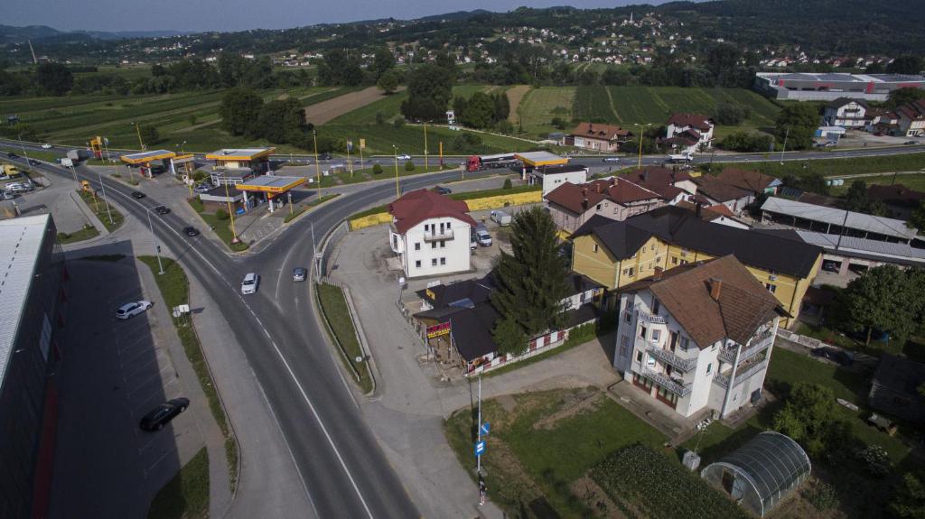 an overhead view of a town with a street at Guesthouse "INES" in Doboj