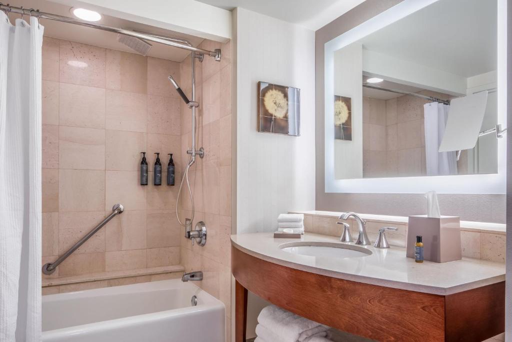 The Westin Buckhead Atlanta - Preferred, Guest Room, 2 Double, City View, High Floor