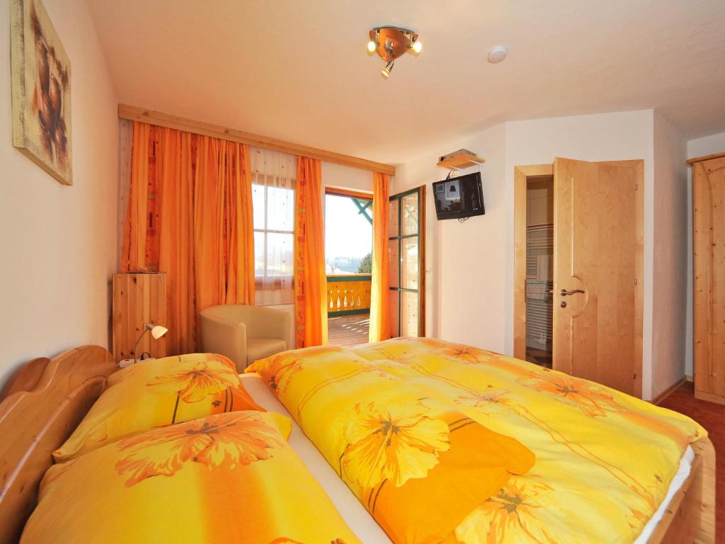 Postel nebo postele na pokoji v ubytování Landhaus Ebner