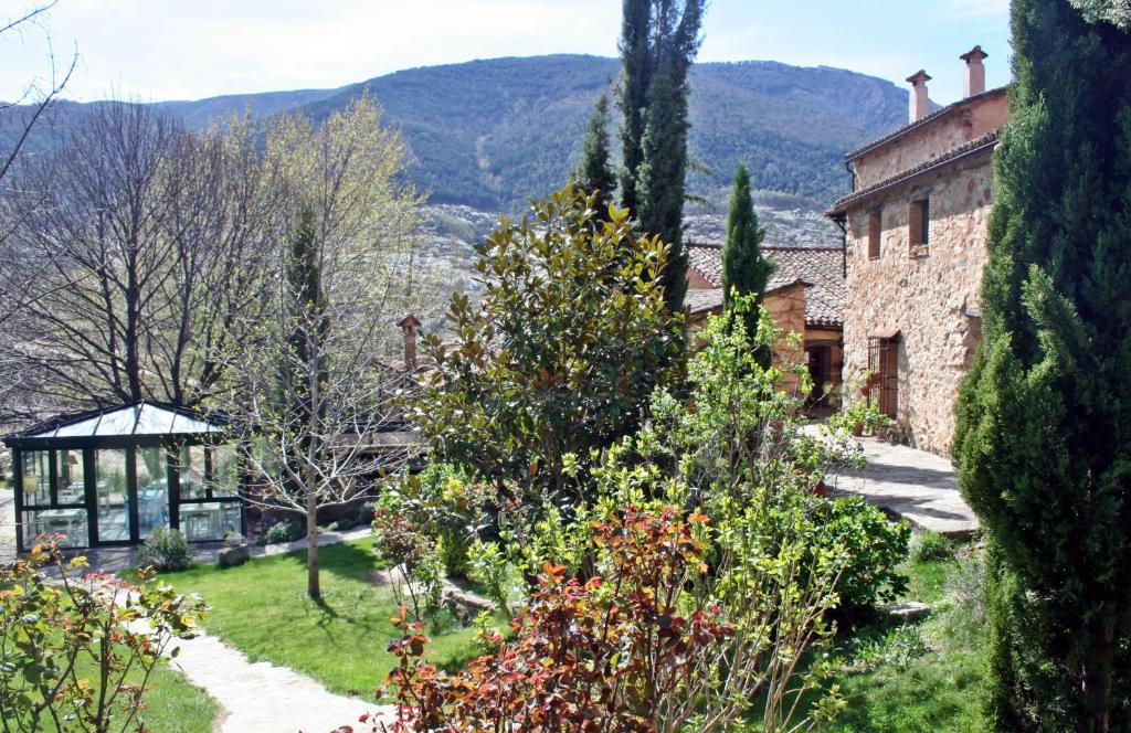 Táj Show country houses közelében