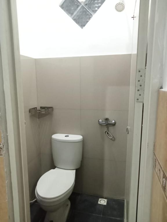 Koupelna v ubytování Hotel Srikandi Baru