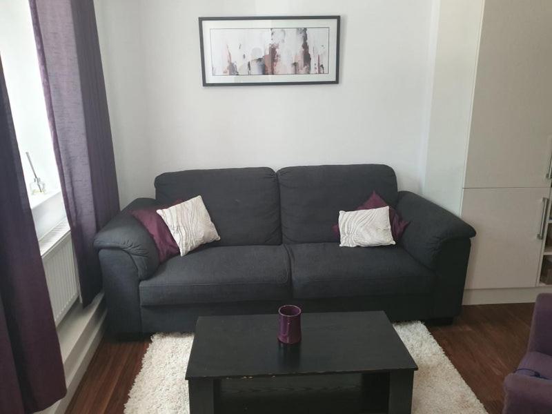 Double Room with Shared Bathroom - Double Room With Shared Bathroom