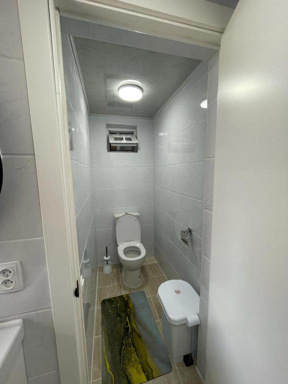Koupelna v ubytování Guest House Semetei