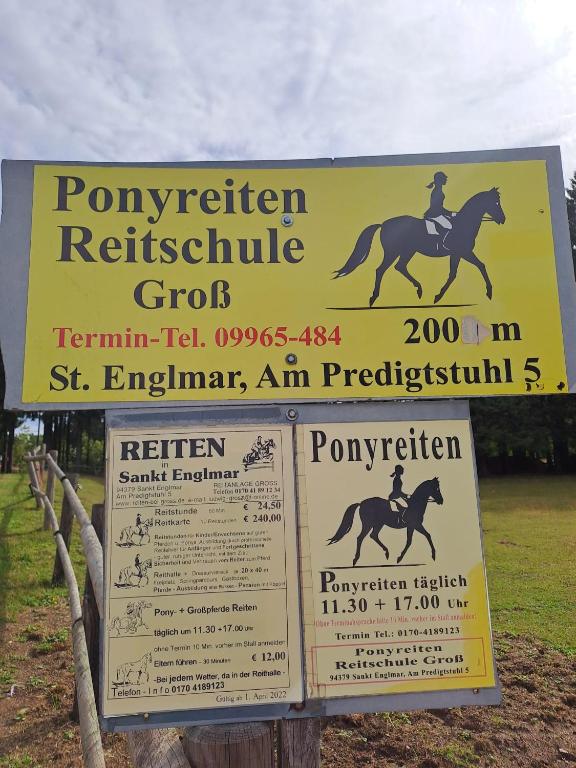 Certifikát, hodnocení, plakát nebo jiný dokument vystavený v ubytování Himmelsleiter