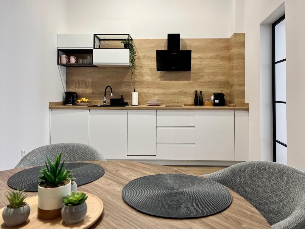 LUNA Apartments - 11