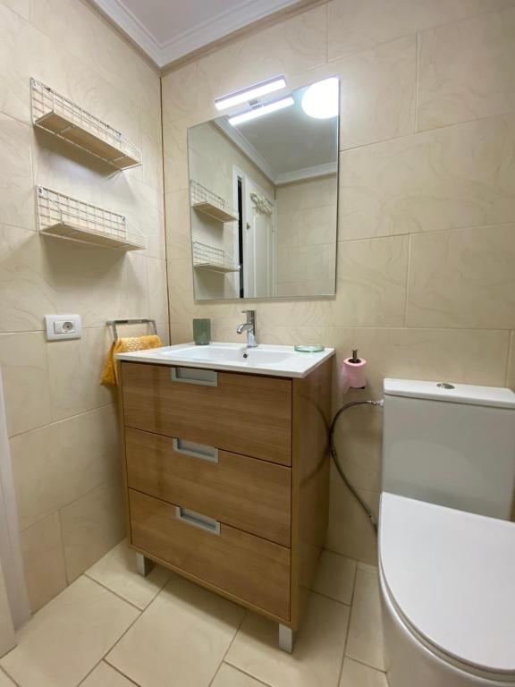 Koupelna v ubytování CURA MARINA - Exclusive Duplex, Pool and Garden, Beach at 50 mt, WiFi 450 Mbps,