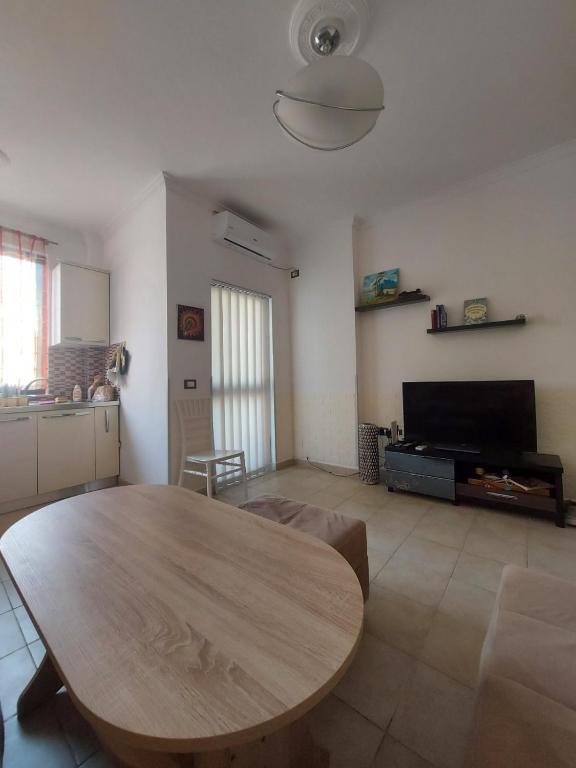 Majestic house apartments - Image 1