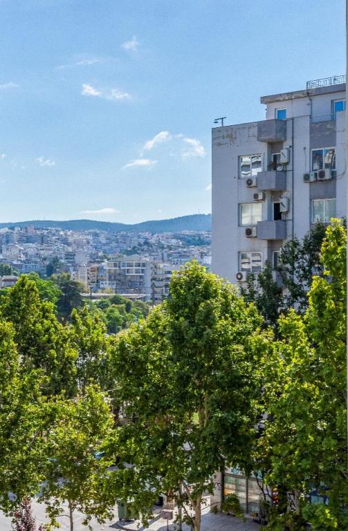 Railway Area Studio parking - 4