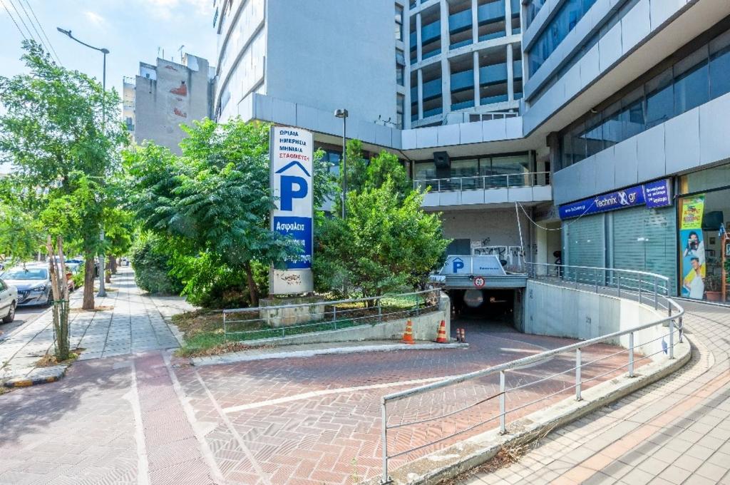 Railway Area Studio parking - 19