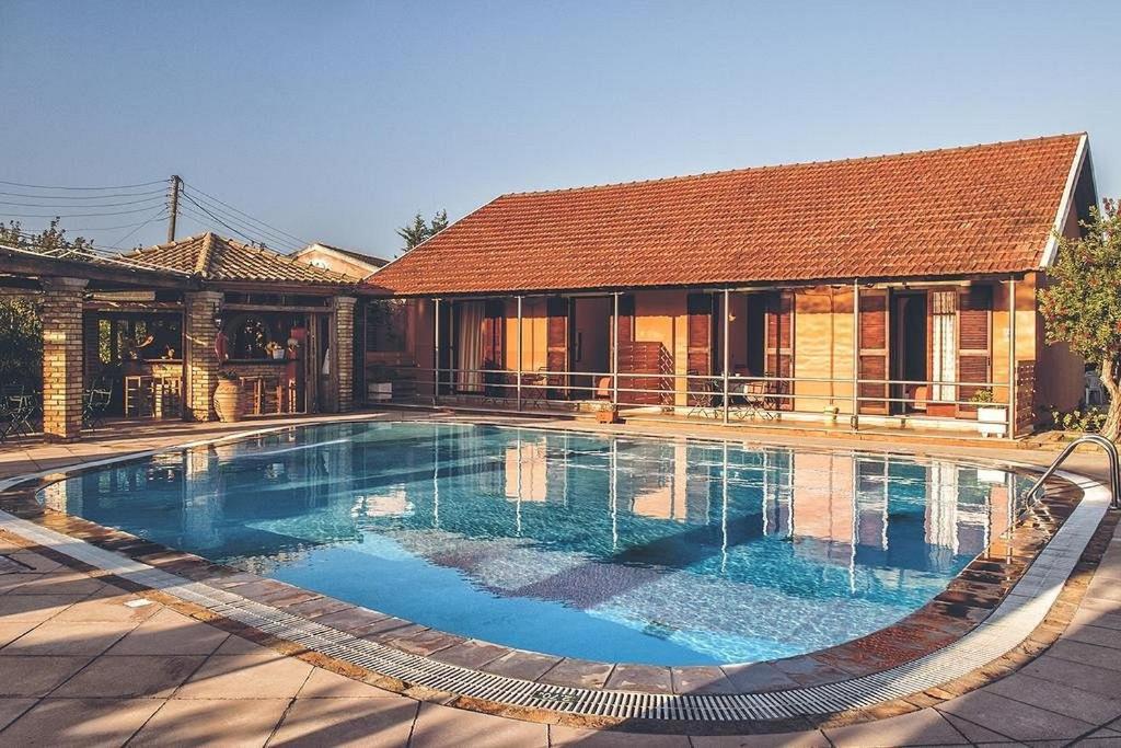 Bazén v ubytování HYGGE Corfu nebo v jeho okolí