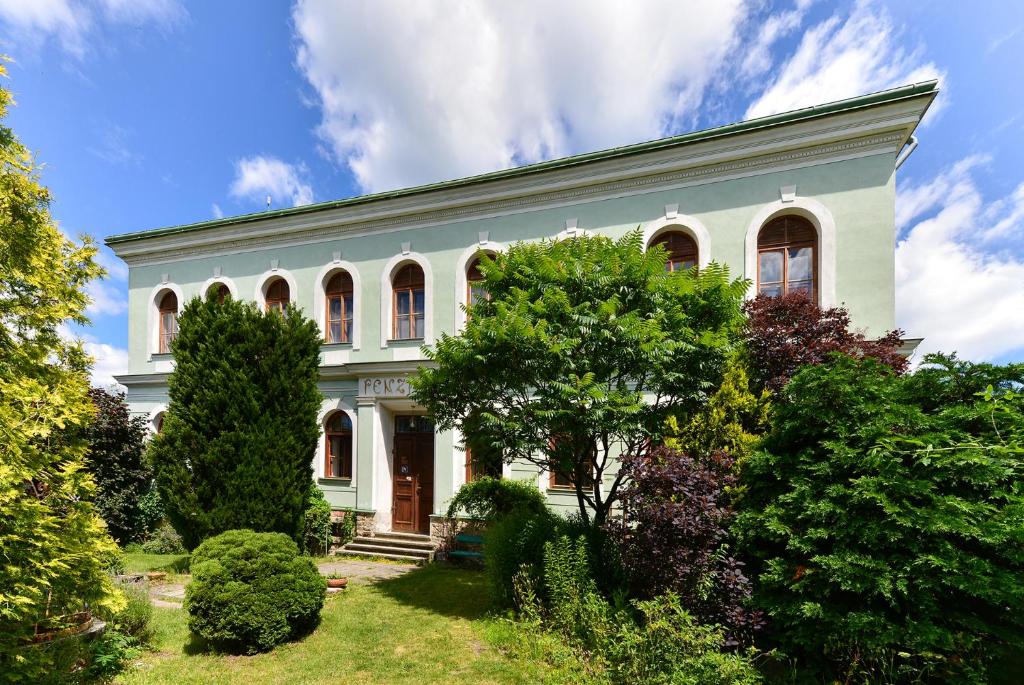 Zahrada ubytování Penzion Medvedi Paseka