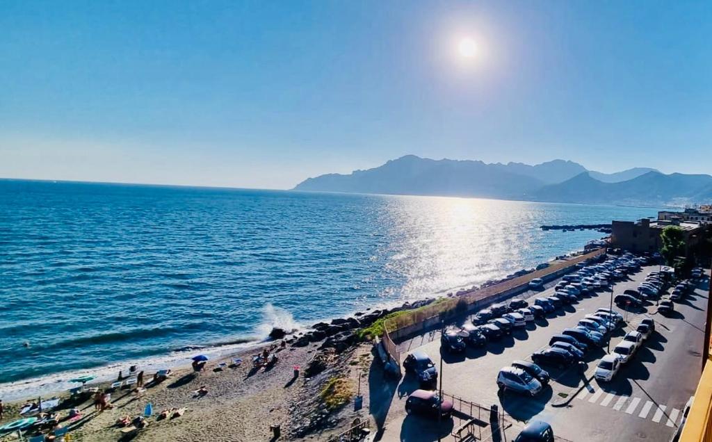 BluMare ArtHouse - 10