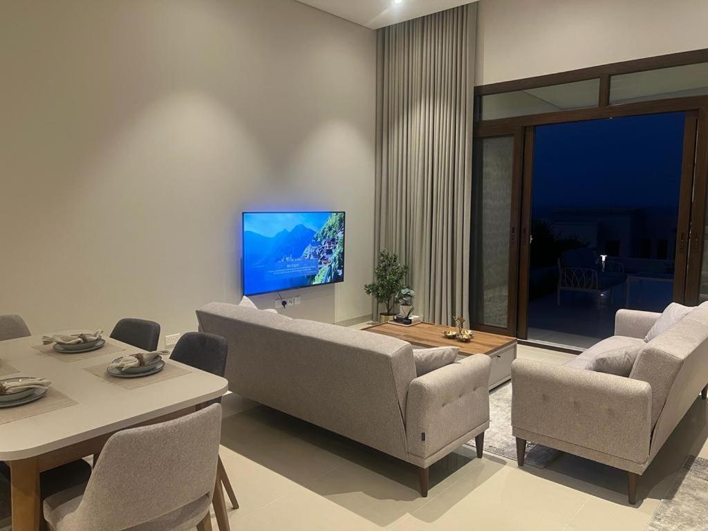 TV a/nebo společenská místnost v ubytování Escape Villa
