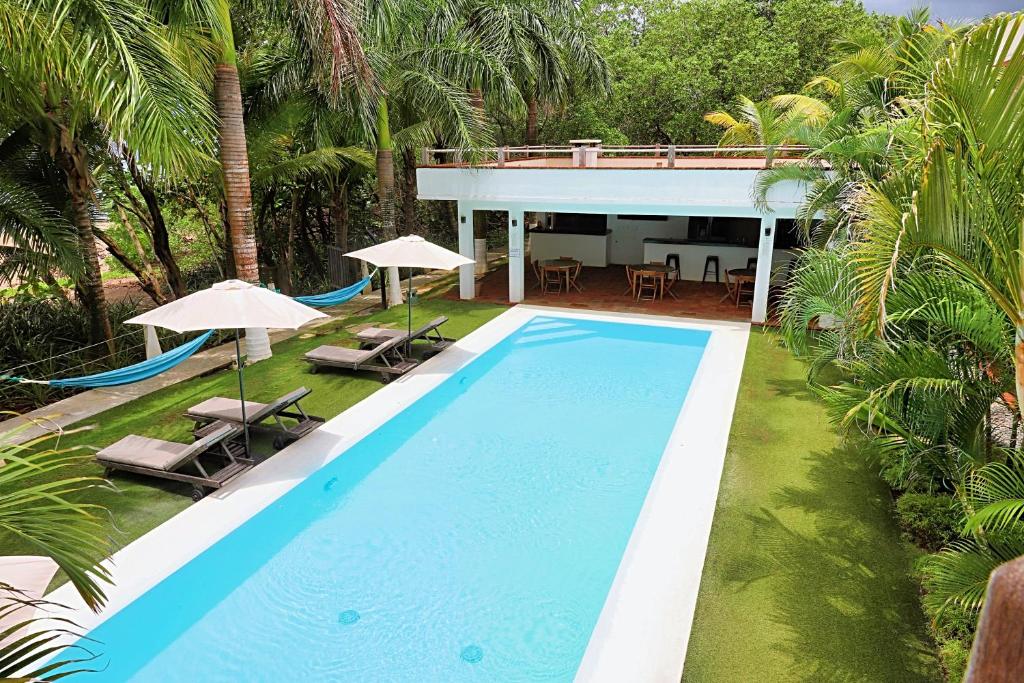 Bazén v ubytování OP Signature ApartHotel & Luxury Villas nebo v jeho okolí