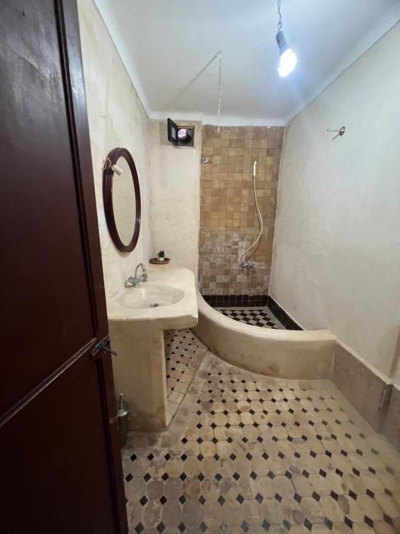 Koupelna v ubytování Riad Ago