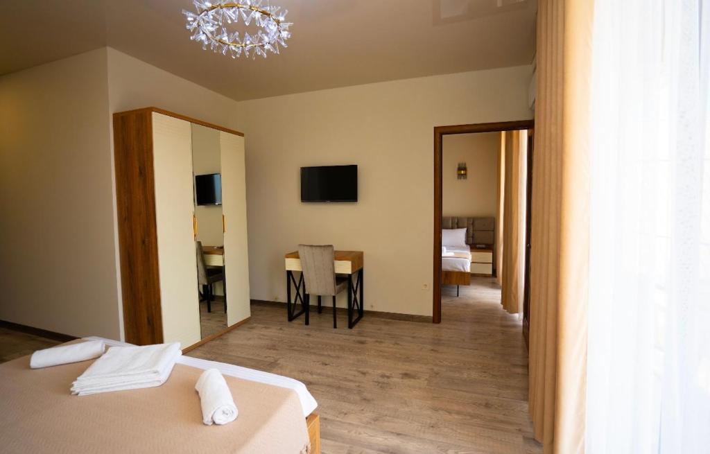 Sjónvarps- og/eða afþreyingartæki á Hotel Leonardo