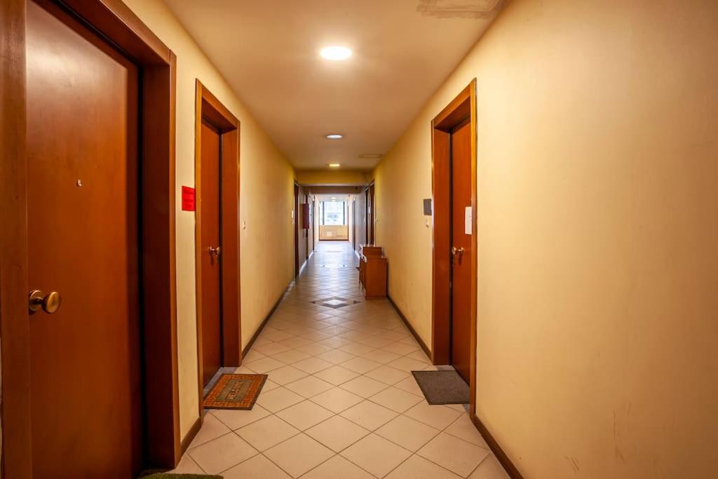 Railway Area Studio parking - 17