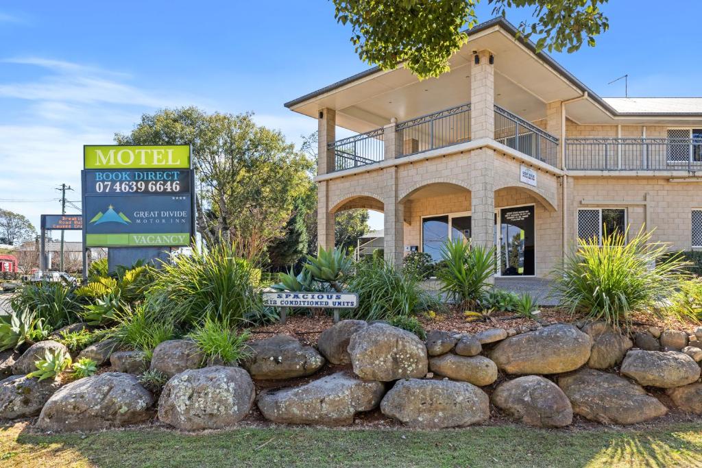 Great Divide Motor Inn - Housity