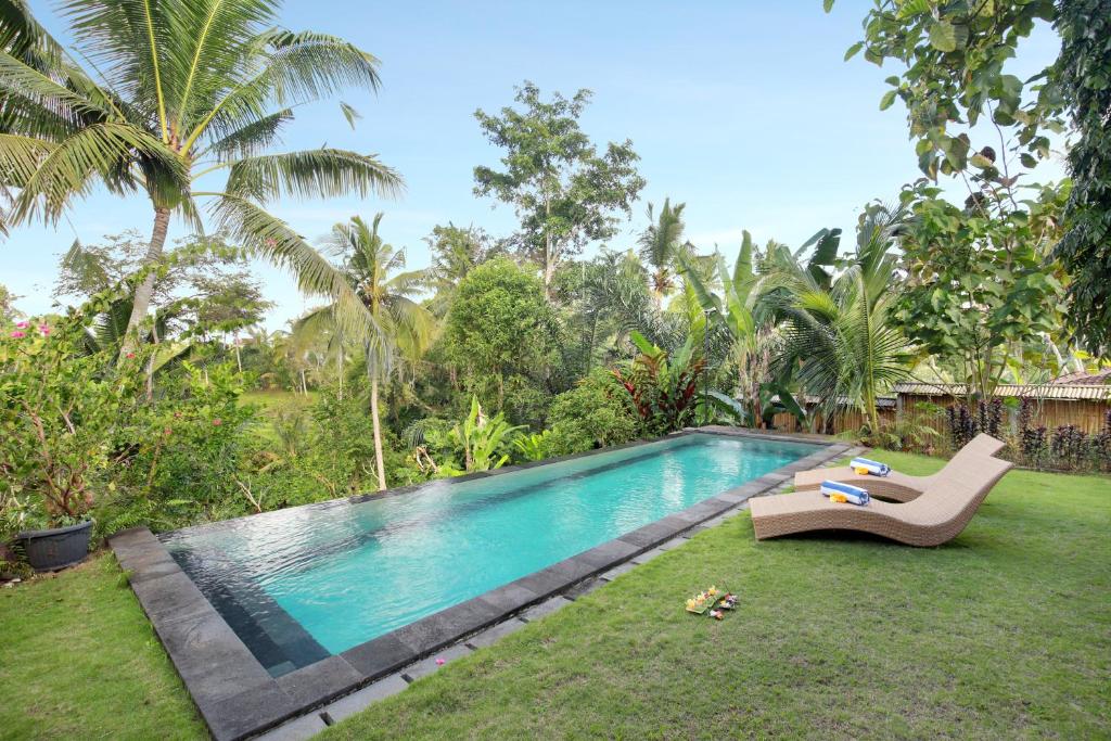 Bazén v ubytování Villa with amazing rice field view between Canggu and Ubud nebo v jeho okolí