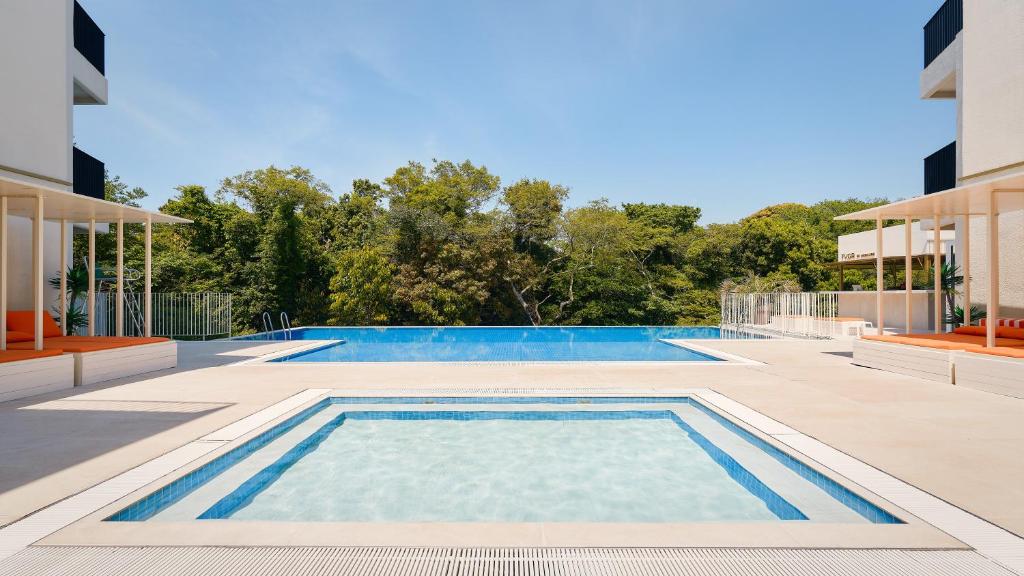 Bazén v ubytování Mercure Ambassador Jeju nebo v jeho okolí