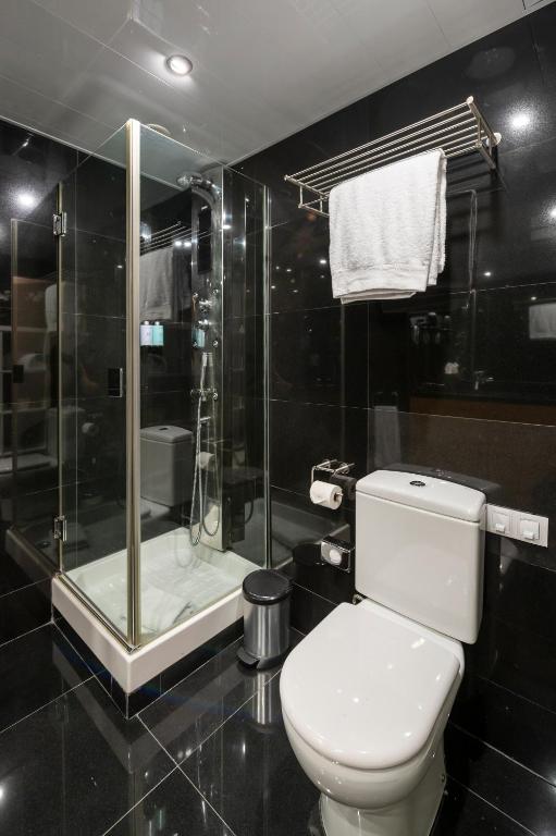 Kúpeľňa v ubytovaní Hesperia Fira