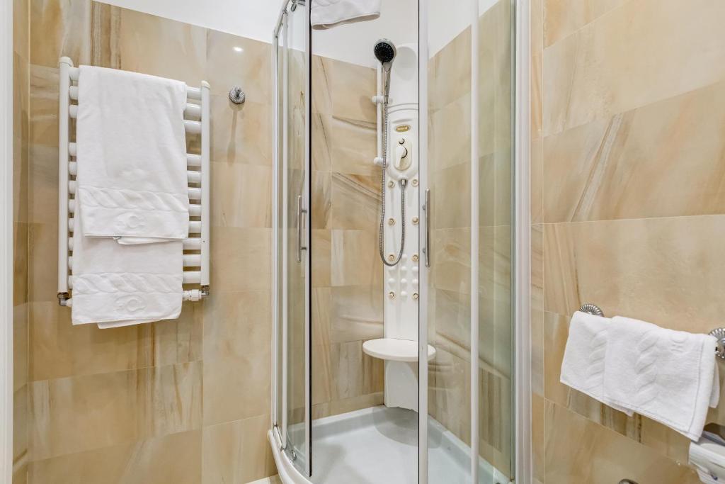 Hotel Cellini - Resim 29