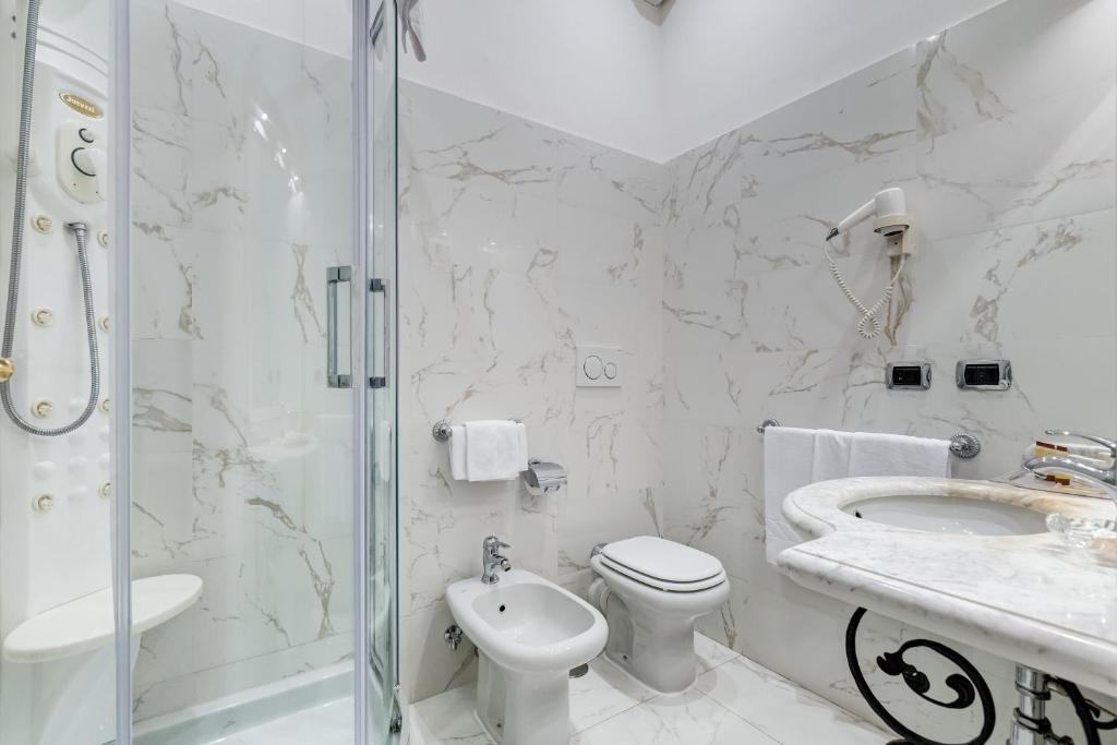 Hotel Cellini - Resim 35