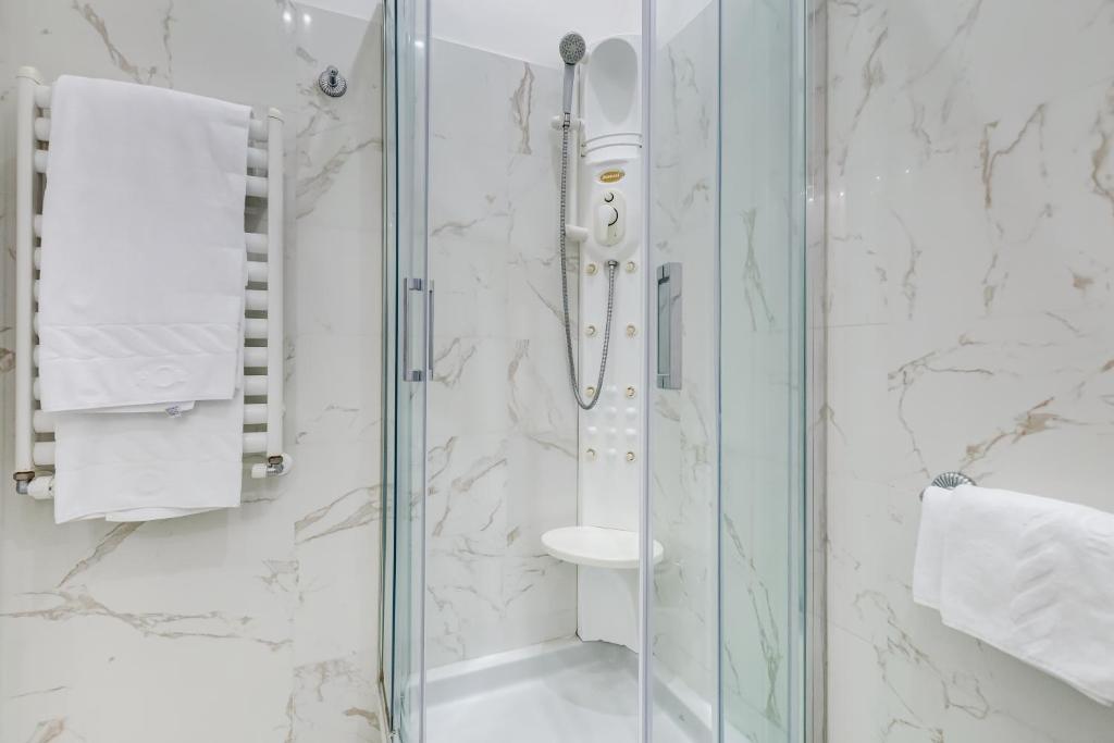 Hotel Cellini - Resim 36