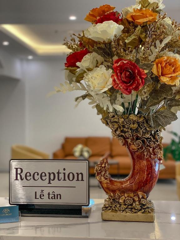Vstupní hala nebo recepce v ubytování Luxtel Hotel Ngoại Giao Đoàn