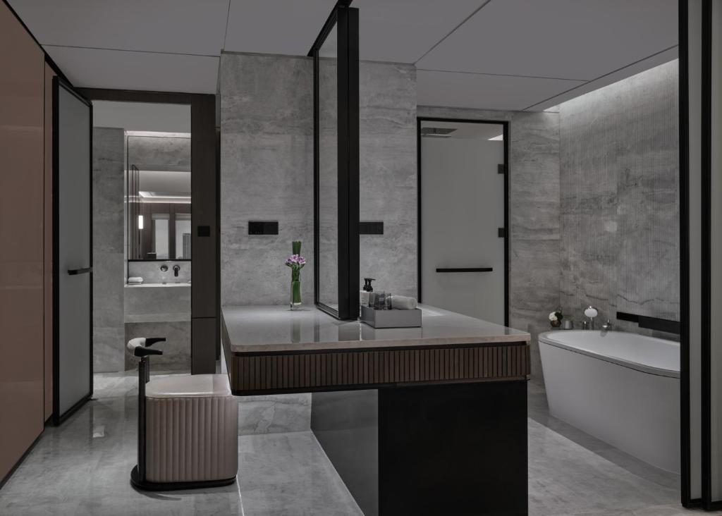 Koupelna v ubytování InterContinental Hotels Shenzhen WECC by IHG