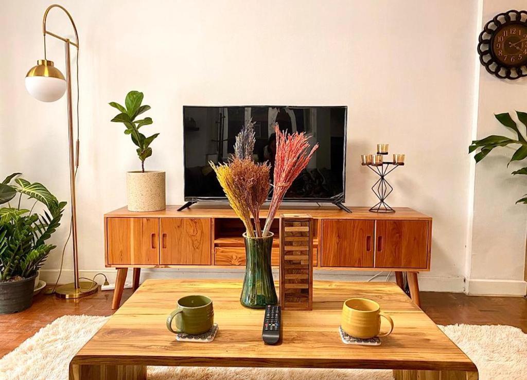 TV a/nebo společenská místnost v ubytování Flip Flop In Townhouse
