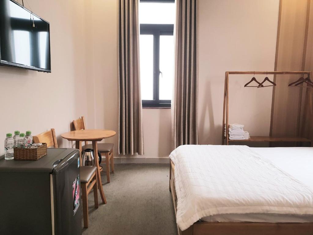 Hotel Mỹ Phương - Quadruple Room With Garden View