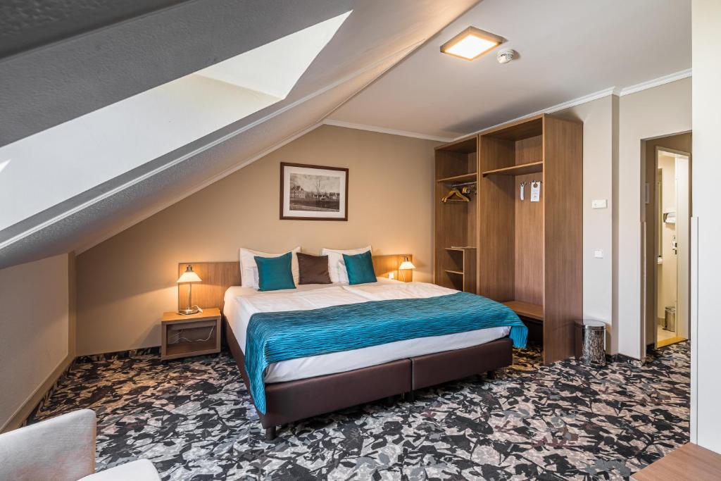 Hotel Queen Elizabeth Superior - Sala Regina Standard